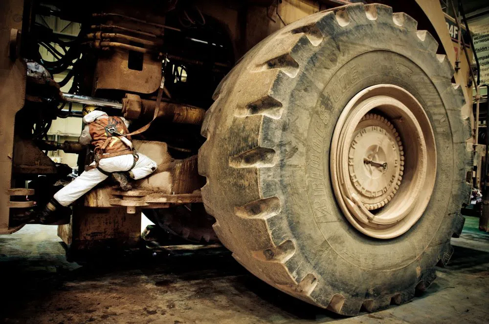 TRABAJO PROVEEDORES 3º Reparación Complicada (Veladero), por Carlos Diaz Azcue