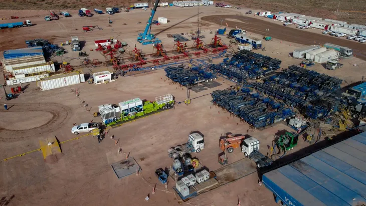 YPF probó la bomba de gas en Loma Campana