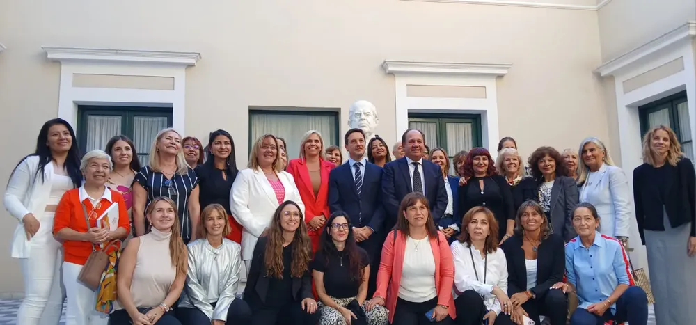 Mujeres en la casa de Sarmiento