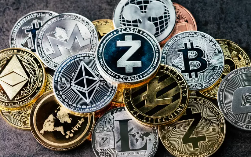 BITCOIN