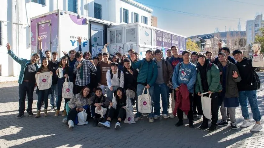 ypF AULAS MÓVILES